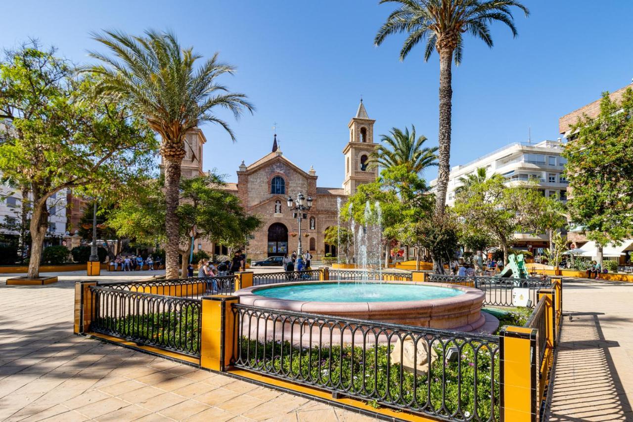 Studio Caballero De Rodas Torrevieja Exteriör bild