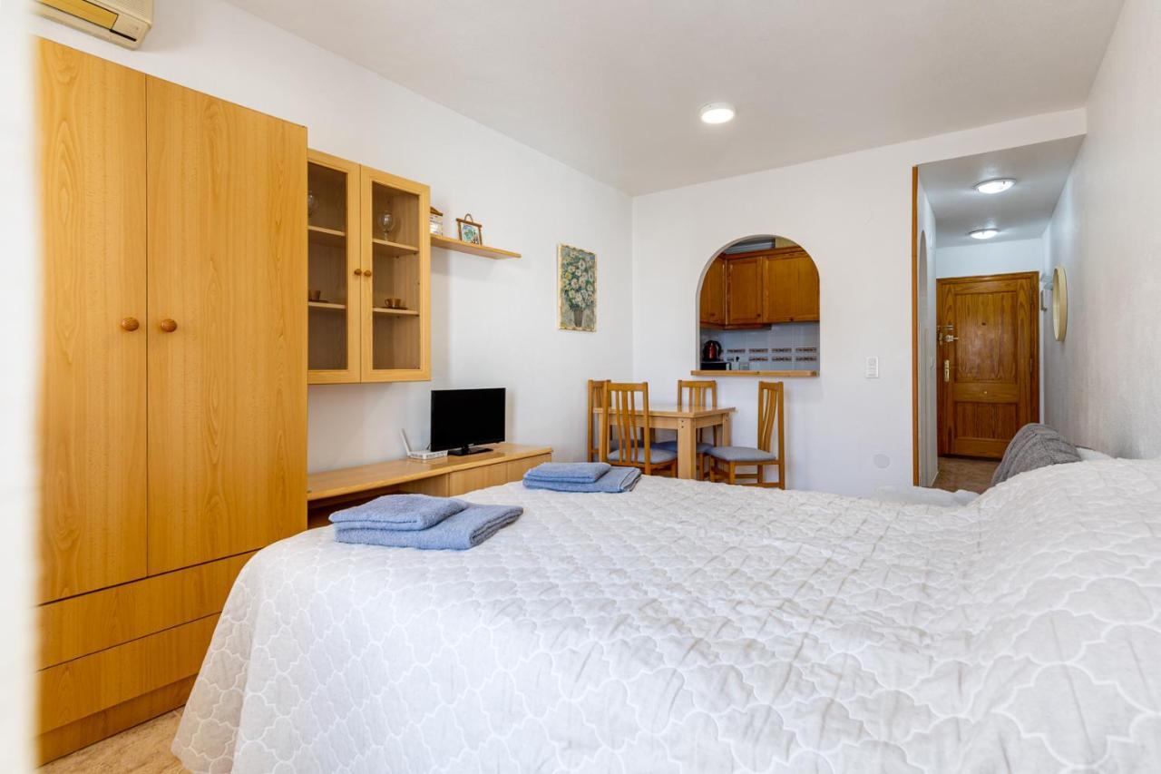 Studio Caballero De Rodas Torrevieja Exteriör bild